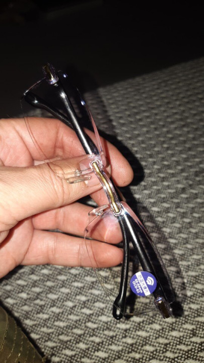 Dos gafas TR90 recibidas